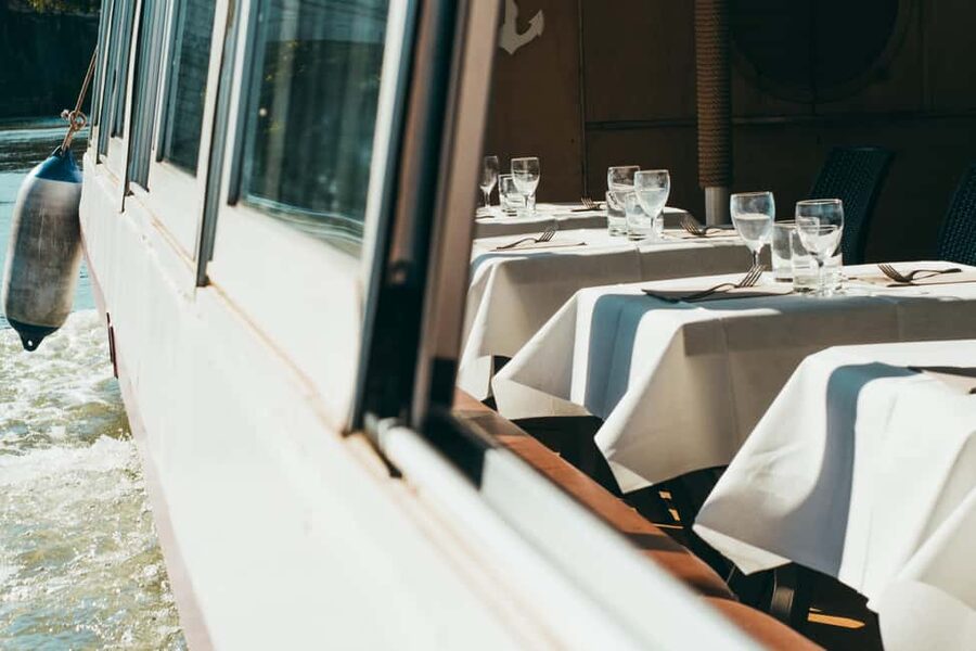 Rome: River Boat Tour with Aperitif - Who will enjoy this most