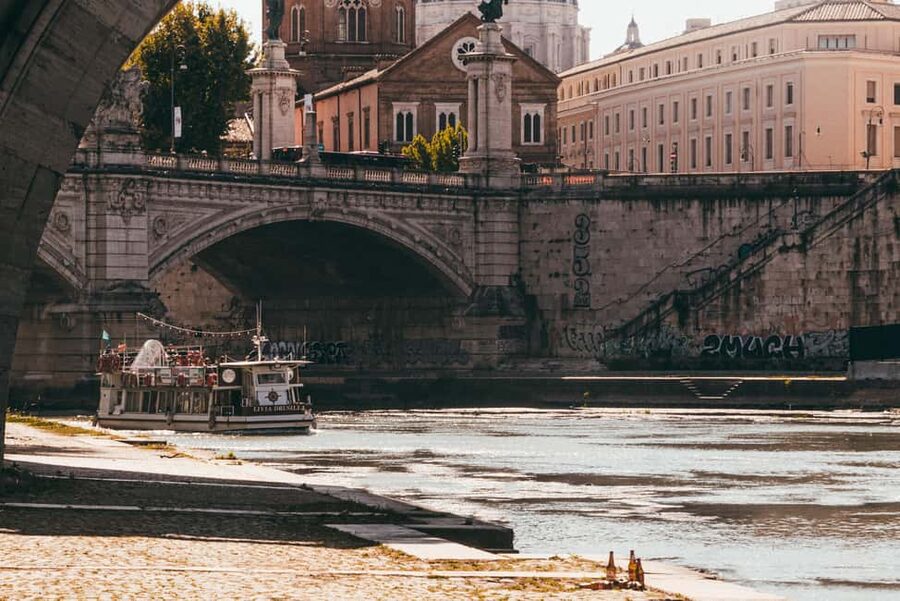 Rome: River Boat Tour with Aperitif - Practical advice before you book