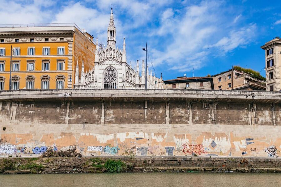 Rome: Tiber River Urban Rafting Tour with Roman Pizza - Finishing near Palatine Bridge with pizza