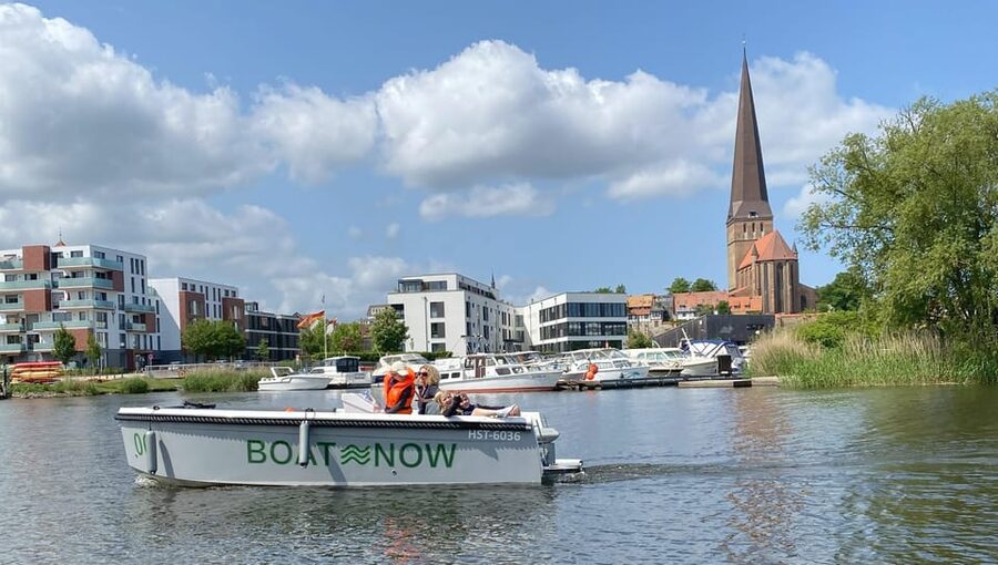 Rostock: Electric Boat Rental on the Warnow River - Booking advice and cancellation flexibility