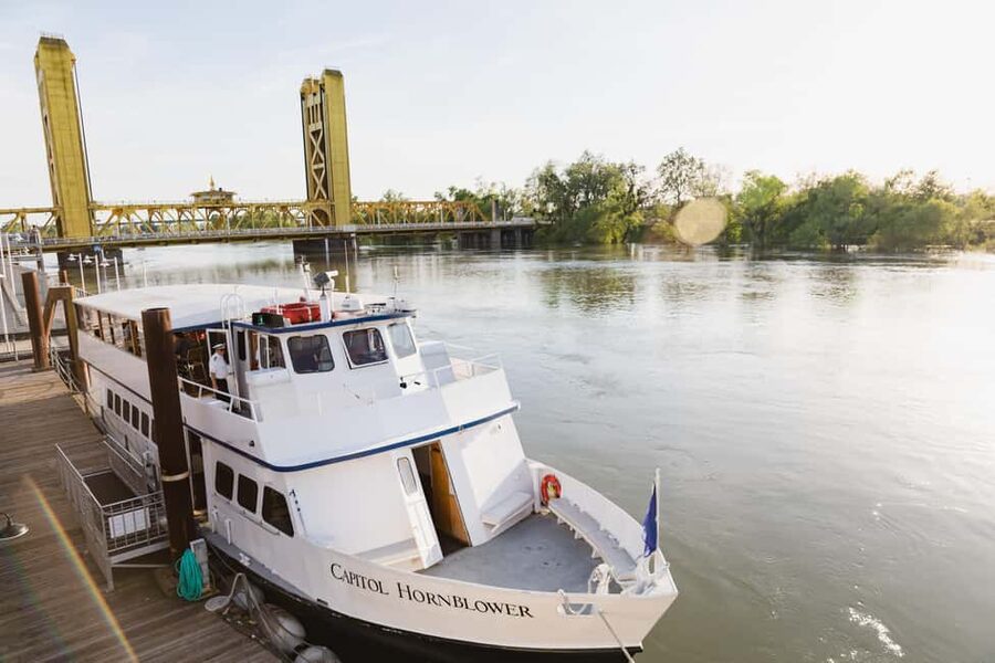 Sacramento: City Cruises River Cruise with History Guide - Starting at 1206 Front Street in Old Sacramento