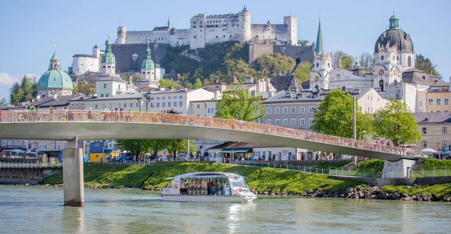 Salzburg: River Cruise, Dinner & Fortress Concert - A Salzburg evening built around music