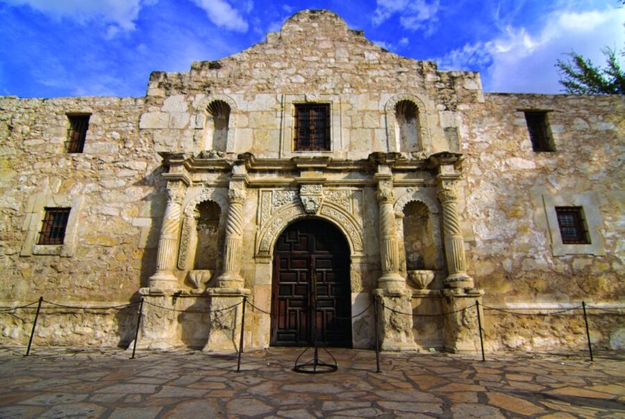 San Antonio Premium City Tour with Alamo & River Walk Cruise - The drive to Mission San José