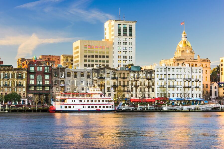 Savannah: Riverboat Cruise & City Tour Combo - The 90-minute trolley ride through historic Savannah