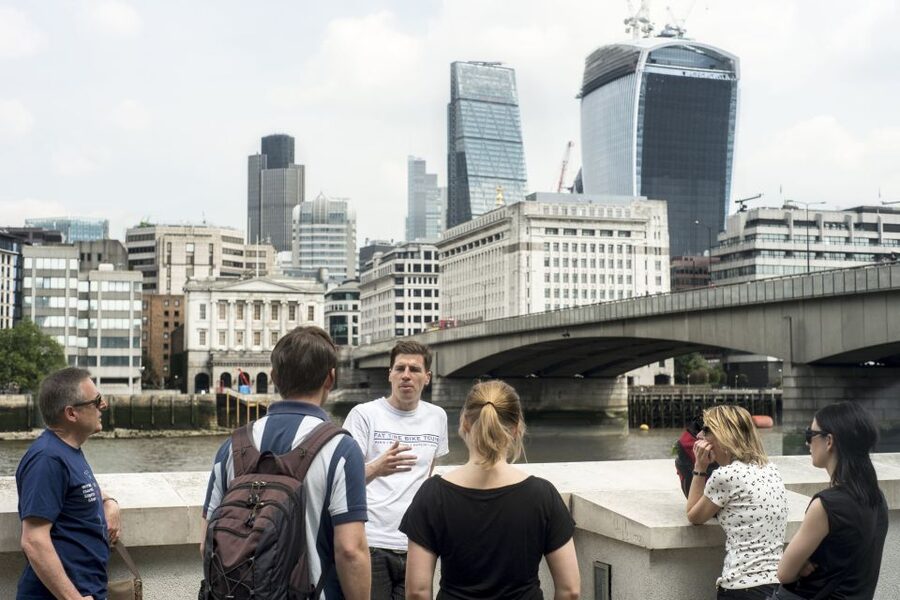 Secrets of London Bike Tour: Thames, Tower Bridge & Market - Weather, age limits, and the right level of fitness
