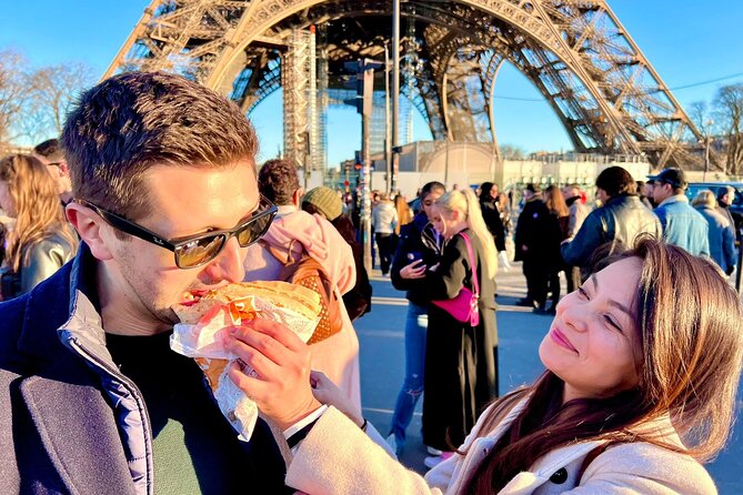 Seine River Cruise & French Crepe Tasting by the Eiffel Tower - Getting the most from the Eiffel Tower setting