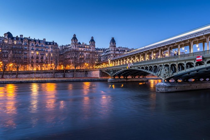 Seine River Cruise & French Crepe Tasting by the Eiffel Tower - Who will enjoy this cruise