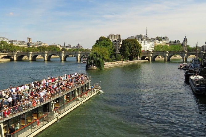 Seine River Cruise & French Crepe Tasting by the Eiffel Tower - The crêpe is a separate stop