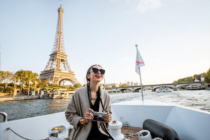 Seine River Guided Cruise by Vedettes de Paris - The oldest bridge and the heart of old Paris