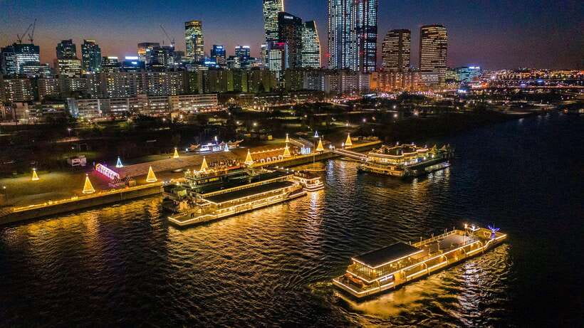 Seoul: Han River Night Picnic & Games with Cruise - Korean games without the pressure of a competition