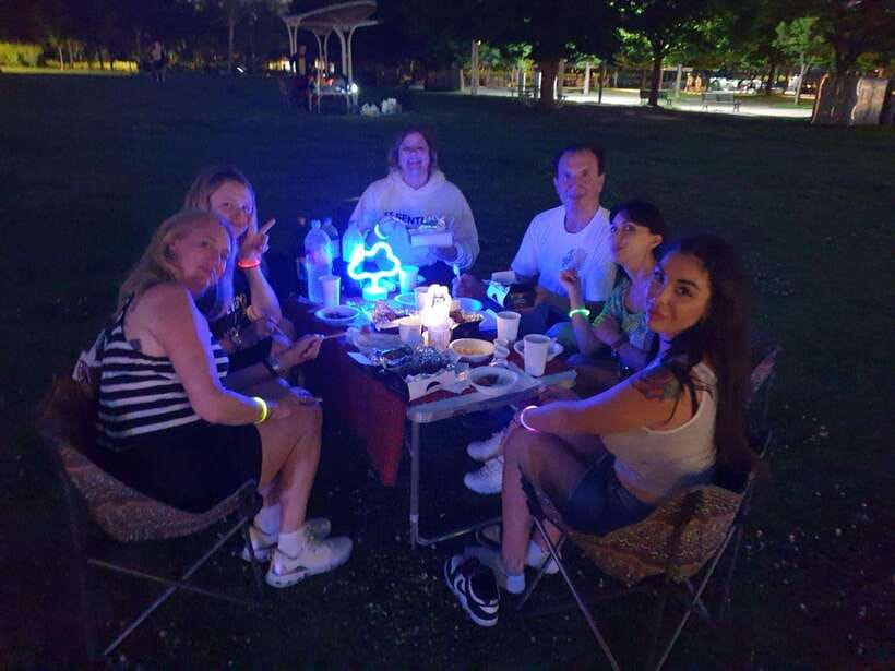 Seoul: Han River Night Picnic & Games with Cruise - What changes from November to March