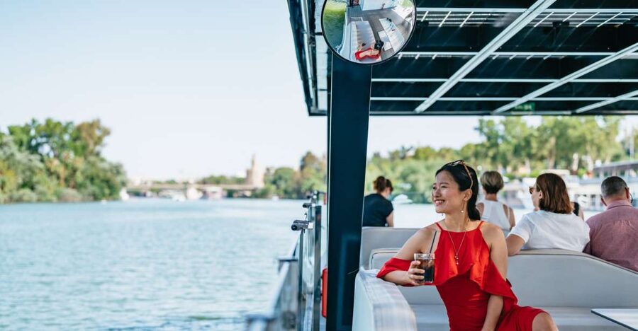 Seville: 1-Hour Guadalquivir River Sightseeing Eco Cruise - Setting off from Muelle de Nueva York
