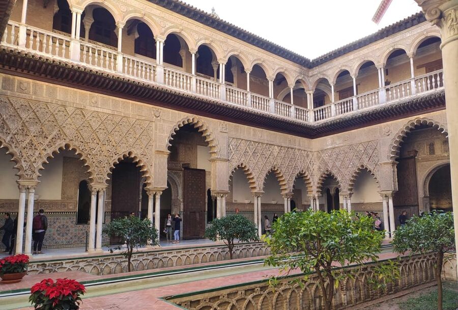 Seville: Cathedral & Alcázar Guided Tour with River Cruise - The Guadalquivir cruise and Seville from the water
