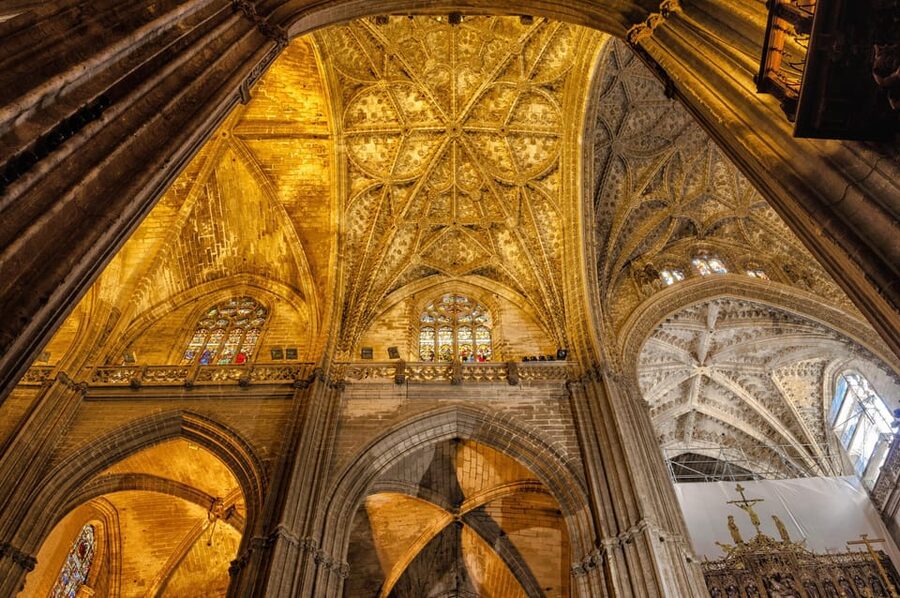 Seville: Cathedral & Alcázar Guided Tour with River Cruise - Timing problems you should take seriously