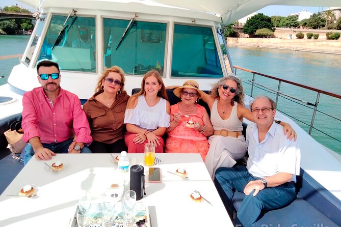 Seville: Cruise along the Guadalquivir River with appetizer - Morning or evening: choosing the right departure