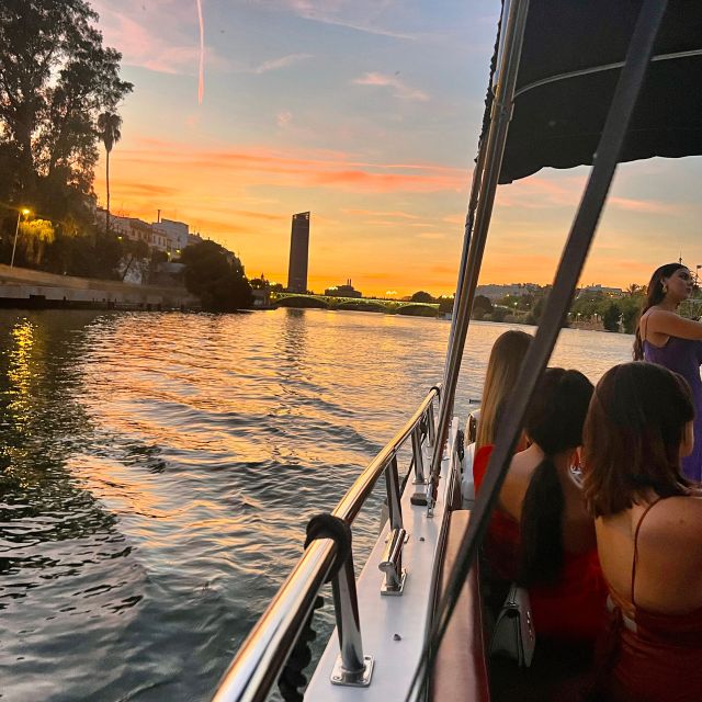 Seville: Guadalquivir River Boat Tour - The guides make the difference