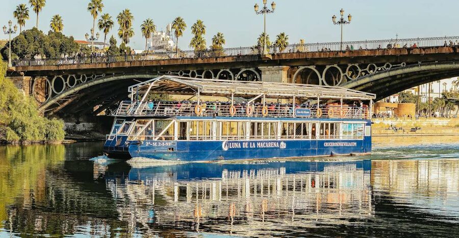 Seville: Guadalquivir River Cruise - What you see during the one-hour cruise
