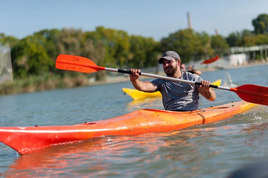 Seville:Guadalquivir River Kayak Tour - Torre Sevilla and the first city views