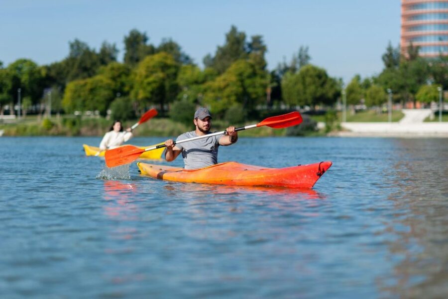 Seville:Guadalquivir River Kayak Tour - Passing Triana and Castillo de San Jorge