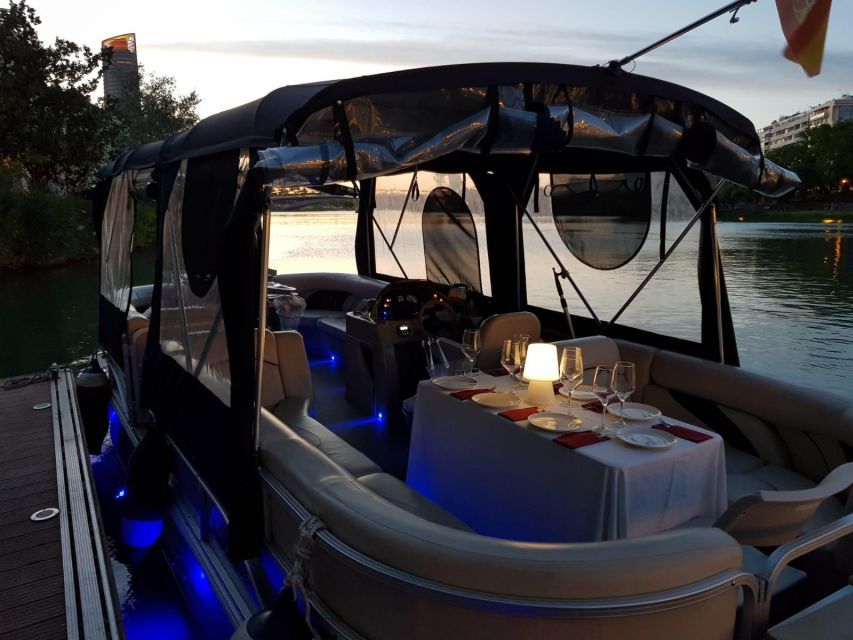 Seville: Private Boat Tour with Paella Lunch and Drinks - Finding the pier beside Triana Bridge