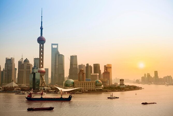 Shanghai Night River Cruise Tour with Xinjiang Style Dining Experience - Key details before you book