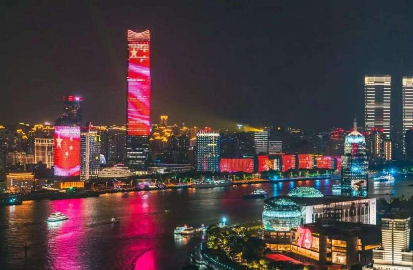 Shanghai Night River Cruise VIP Seat with Authentic Dinner - A local dinner with real Shanghai favorites
