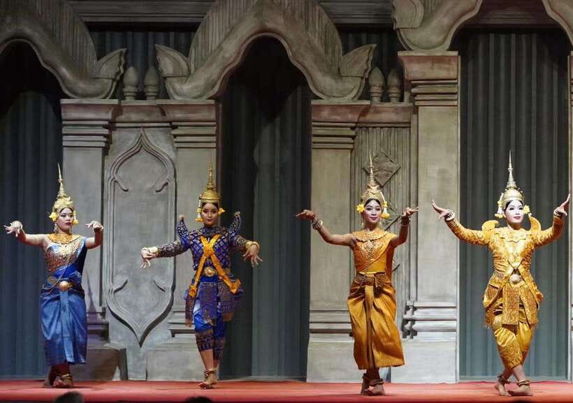 Siem Reap: Amazon Angkor Buffet Traditional Fairy Dance Show - Cambodian barbecue and cooking stations