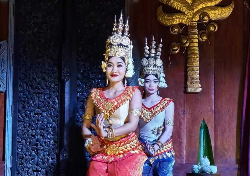 Siem Reap: Amazon Angkor Buffet Traditional Fairy Dance Show - Choose your seat with care