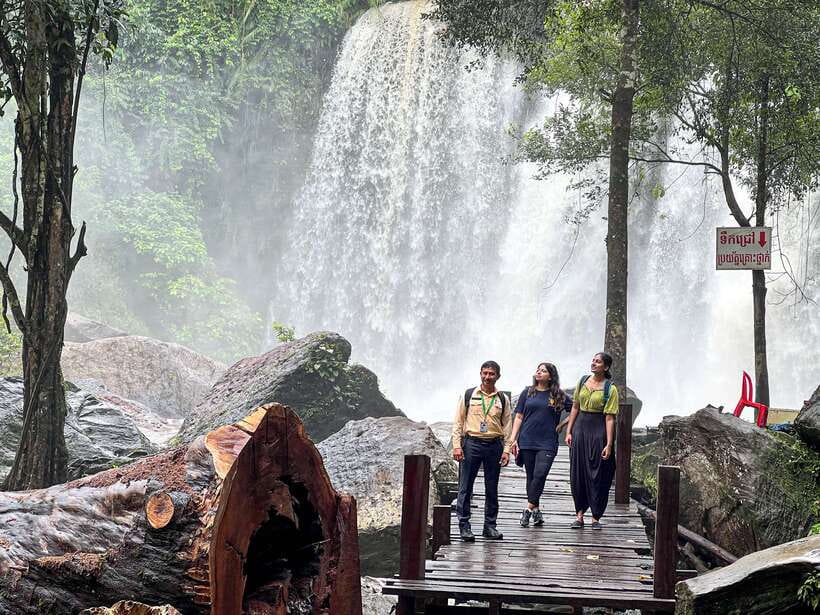 Siem Reap: Kulen Mountain, Beng Mealea and Tonle Sap Tour - The morning road through Preah Dak and the countryside