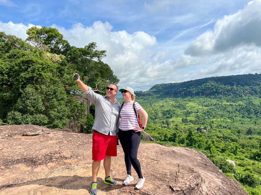 Siem Reap: Kulen Mountain, Beng Mealea and Tonle Sap Tour - Kampong Phluk and life around Tonle Sap