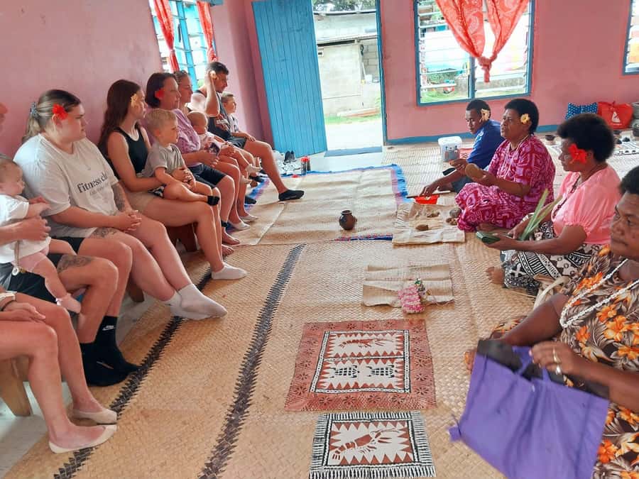 Sigatoka: River Cruise and Salad Bowl Valley Tour - Trying tapa printing, mat weaving, and pottery