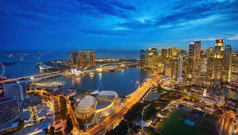 Singapore: River Cruise and Merlion Park Guided Tour - Merlion Park and the story behind the symbol