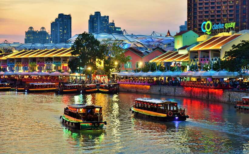 Singapore: Singapore River Cruise - Raffles Landing and the old riverfront