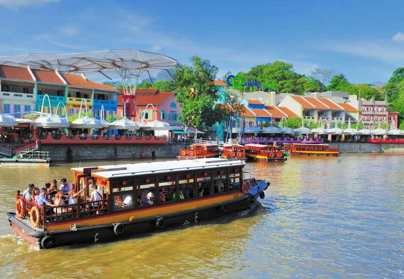 Singapore: Singapore River Cruise - Three bridges with three different views
