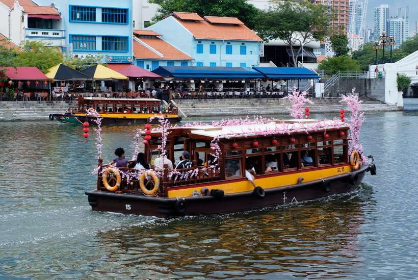 Singapore: Singapore River Cruise - The Merlion, Esplanade, and Marina Bay