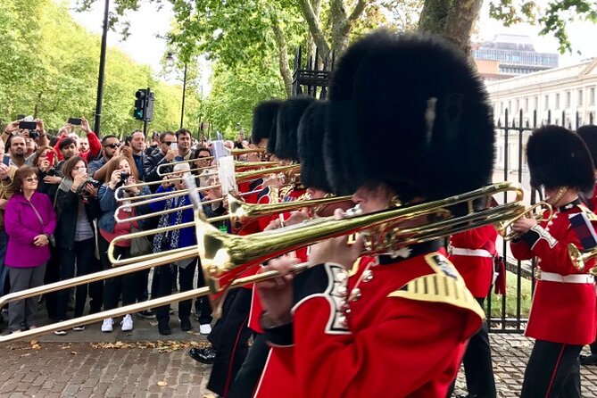 Skip the Line Tower of London & Westminster Tour and River Cruise - Trafalgar Square and the midday break