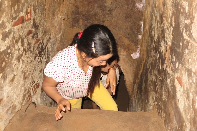 Small-Group 1-Day Tour: Cu Chi Tunnels & Mekong Delta - Motorboat views around My Tho
