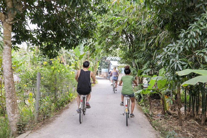 Small-group Mekong Floating Market Day Trip from Ho Chi Minh City - Guides can make or break the long day