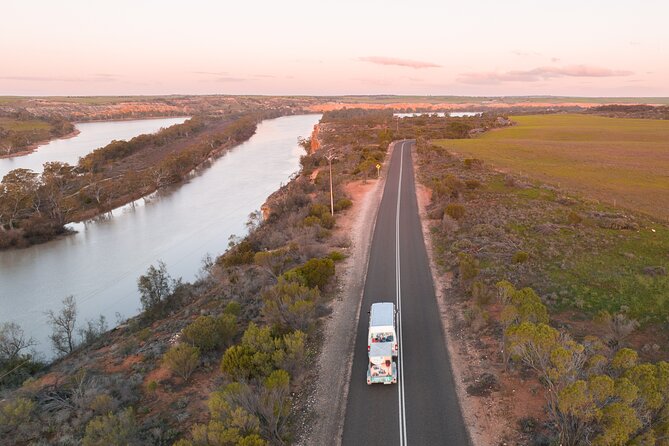 Small-Group River Murray Dark Sky and Sunset Tour with Dinner - Starting in Mannum and following the Murray