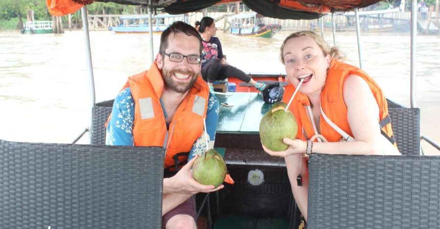 Small Group tour to Mekong Delta 1 Day (Maximum 12pax) - Crossing the Mekong by motorboat
