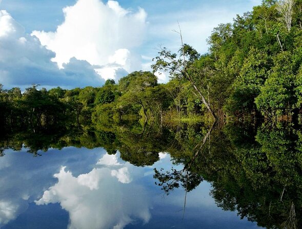 Snorkel in the Sucuri River - Getting ready for the river float