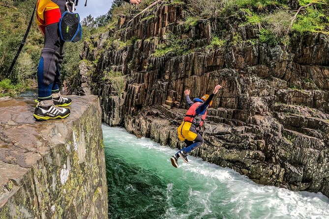 Soft Canyoning, river Ceira, Góis, Serra da Lousa, Coimbra - The waterfall and Monte Redondo setting