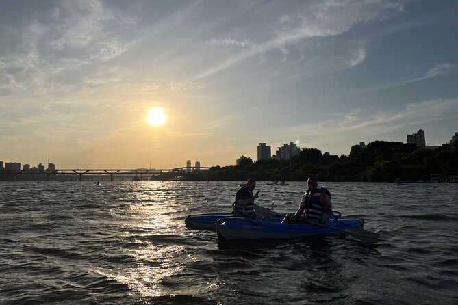 Stand Up Paddle Board (SUP) and Kayak Activities in Han River - The skyline sights from the water