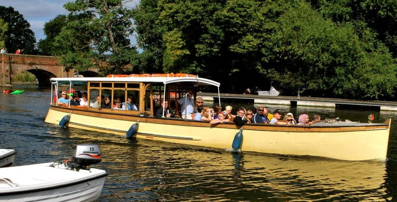 Stratford-upon-Avon: River Cruise & City Audio Tour - The city audio tour adds a second layer