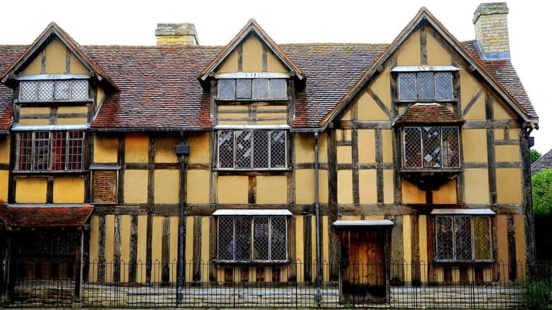 Stratford-upon-Avon: River Cruise & City Audio Tour - Who should book this experience?