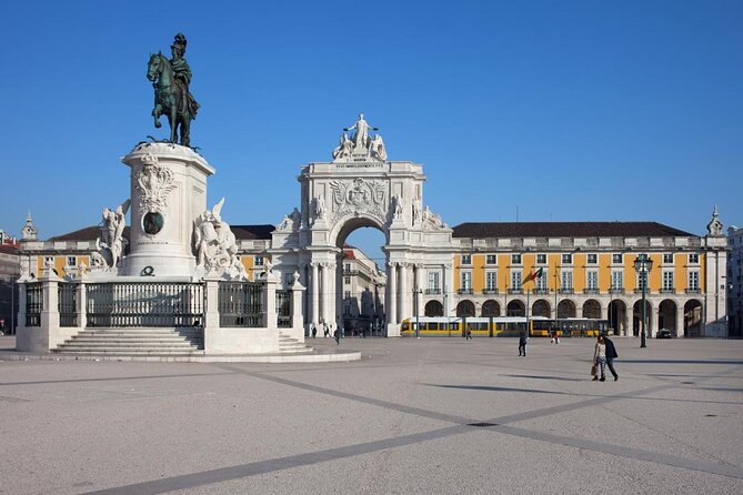 Sunset Sailing Tour On The Tagus River - Why Lisbon looks better from the Tagus