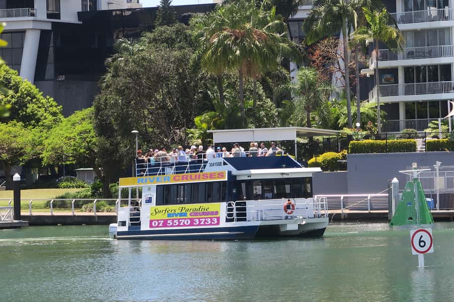 Surfers Paradise: Sightseeing Midday River and Canal Cruise - What you see along the waterways