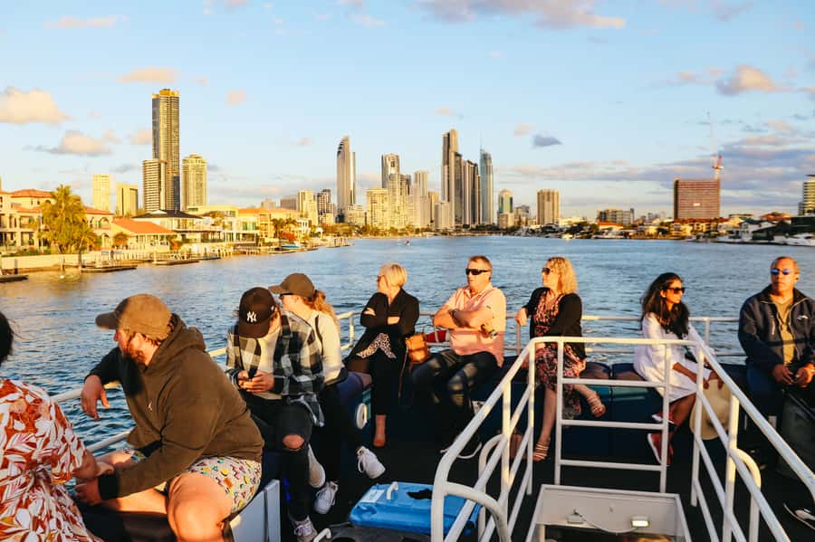 Surfers Paradise: Sightseeing Sunset River Cruise - Booking details worth keeping in mind