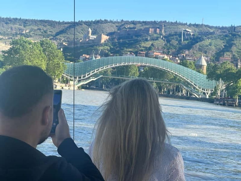 Tbilisi: River Sightseeing Boat Ride with Welcome Drink - The welcome drink before the ride
