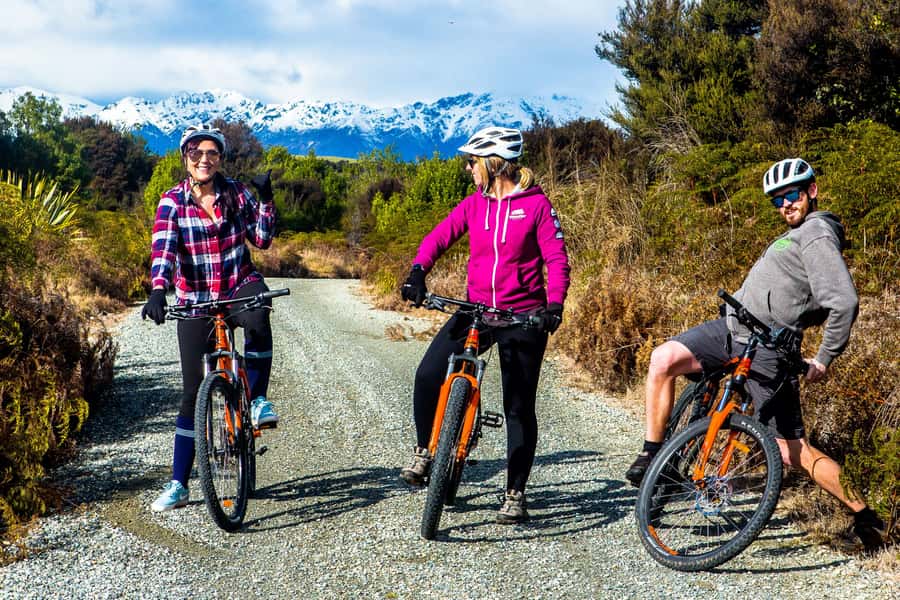 Te Anau: River Jet Boat and Bike Ride Tour with Local Guide - Should you book the Waiau River and bike tour?